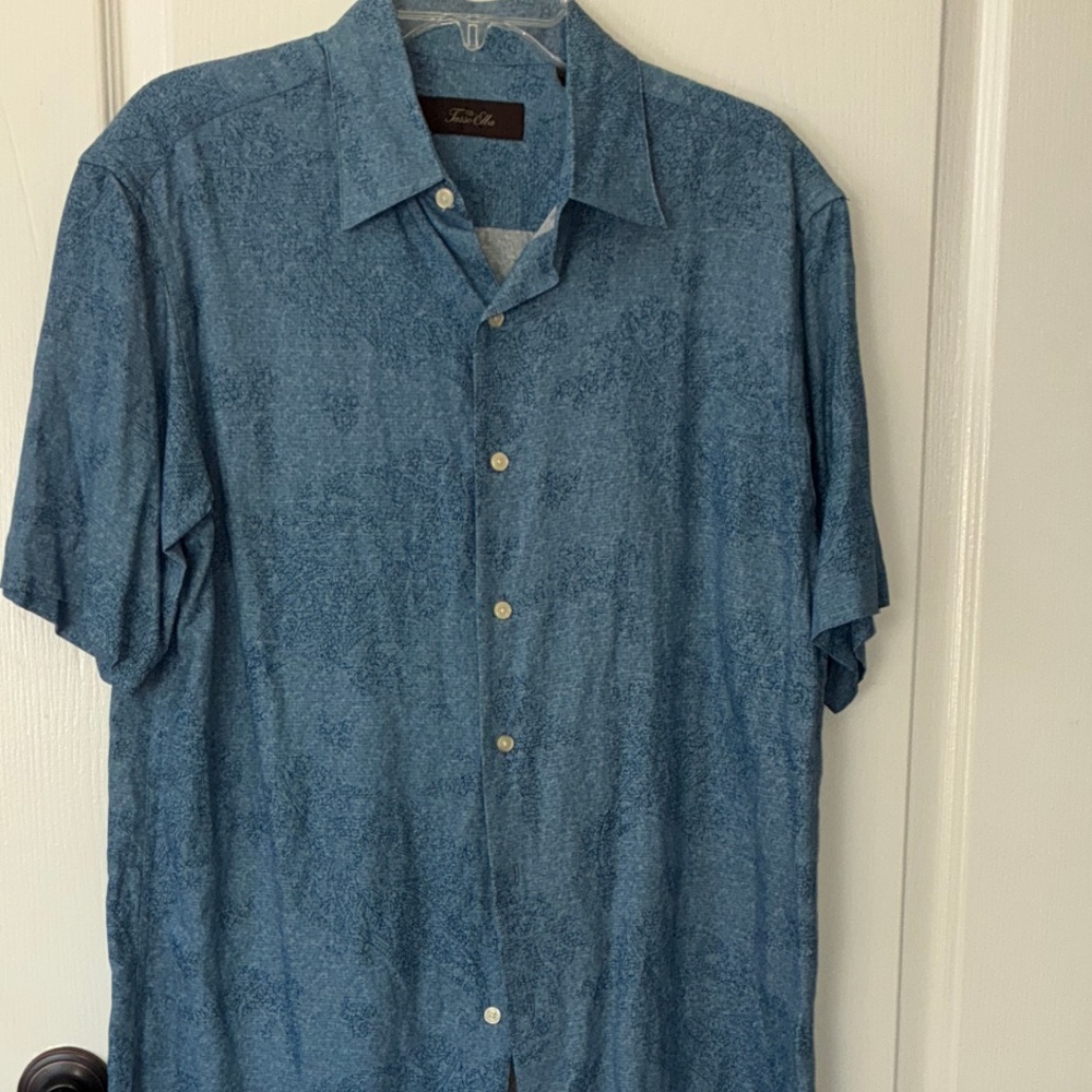 Tasso Elba Textured Blue Button Down Shirt-70% silk 30% linen.